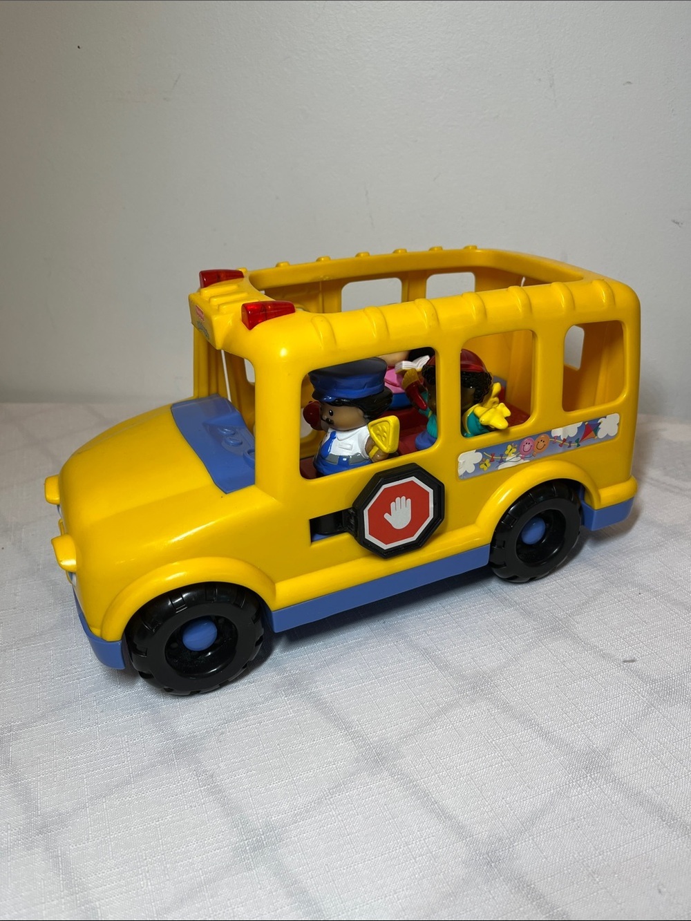 Fisher Price Little People YELLOW SCHOOL BUS Vehicle 
Vintage 2000